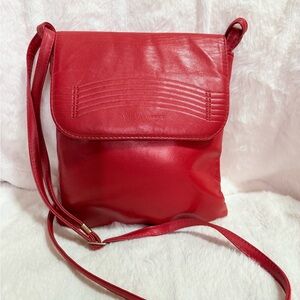 Vintage Anna & Robert crossbody